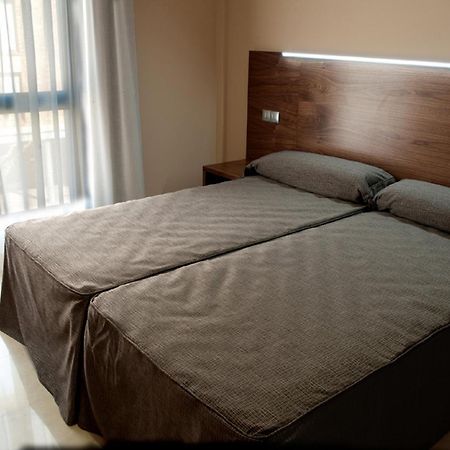 Visit Hotel Caspe Ngoại thất bức ảnh